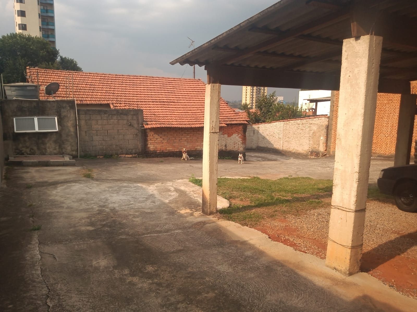 Casa – Av. Samuel Martins