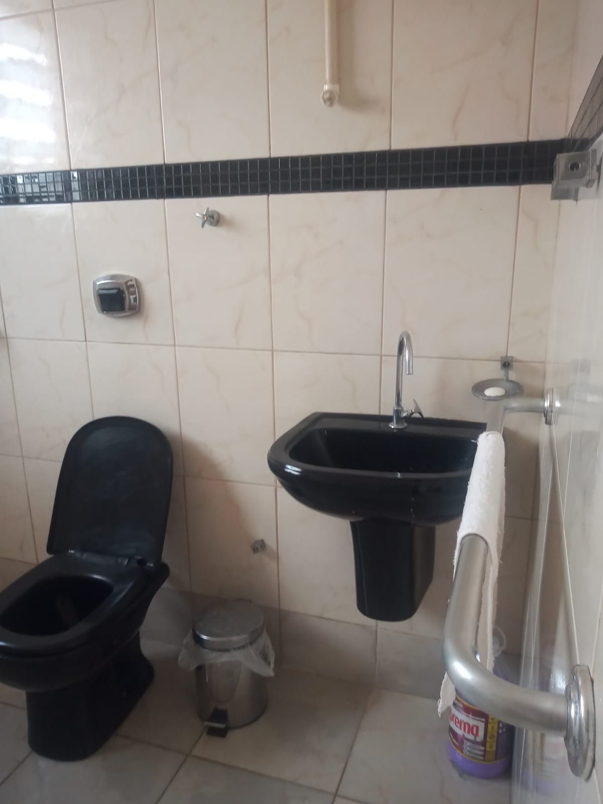 Casa – Av. Samuel Martins