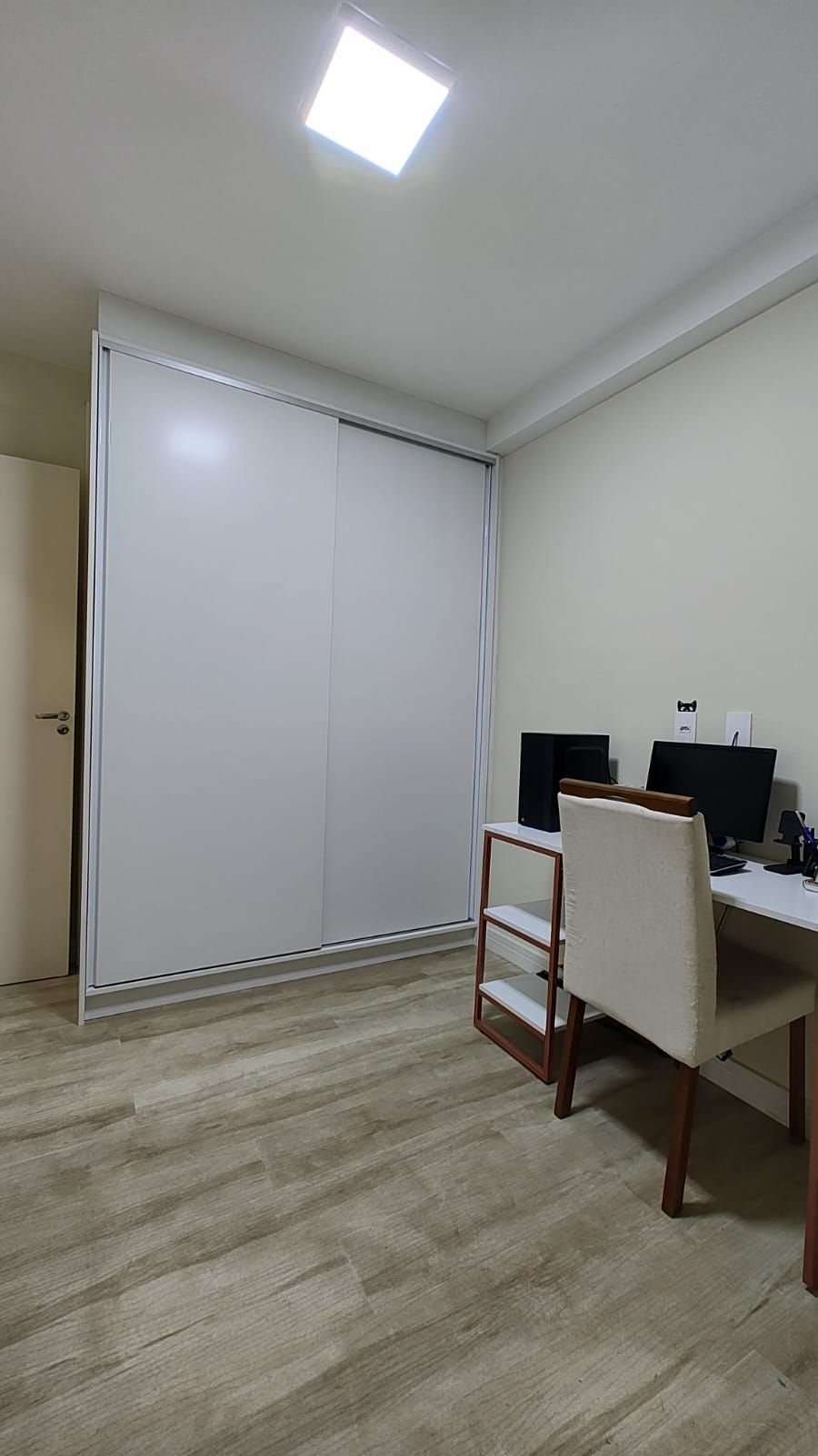 Apartamento Condomínio Paraíso
