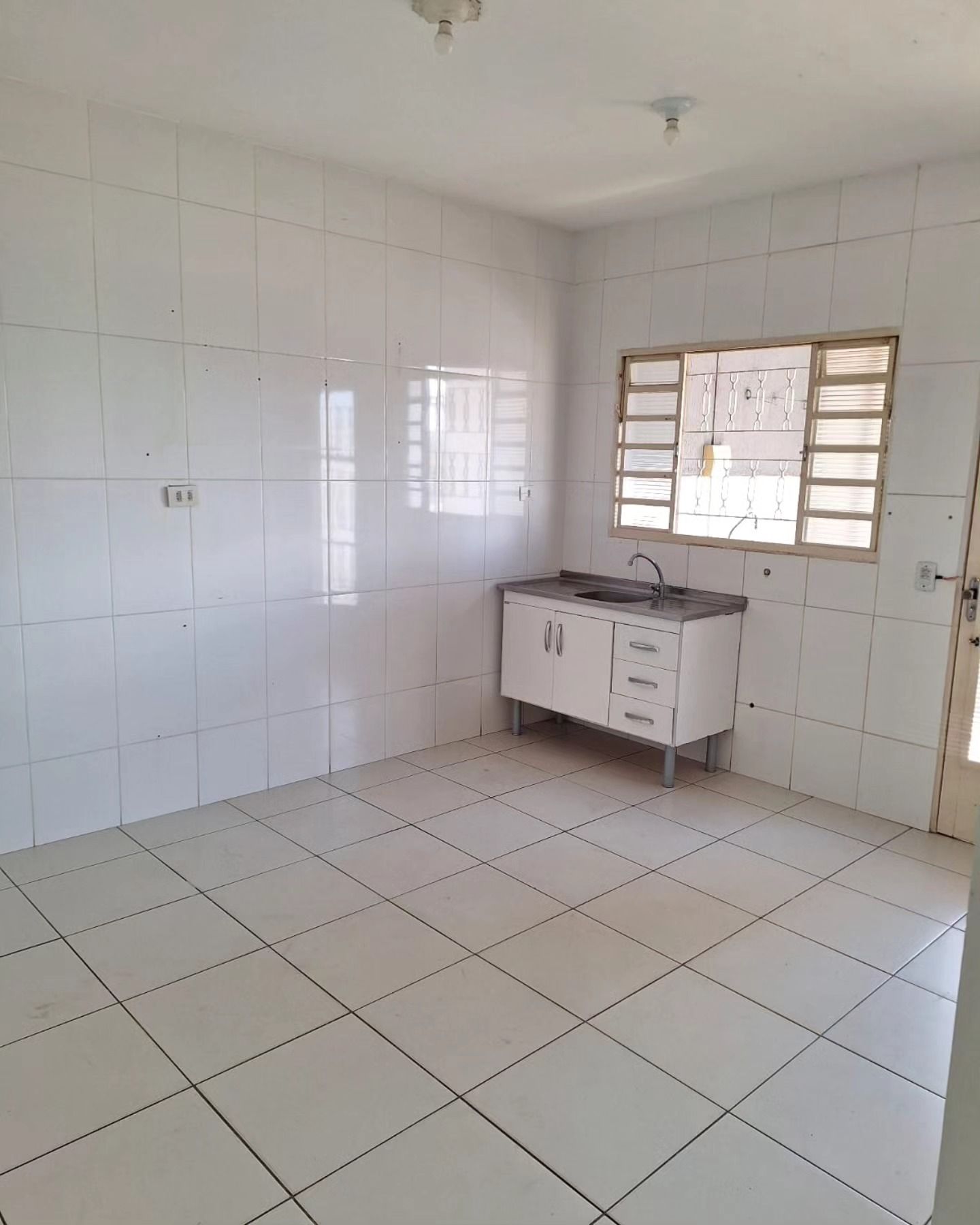 Casa para Alugar em Várzea Paulista – 150m², 2 Quartos e Conforto